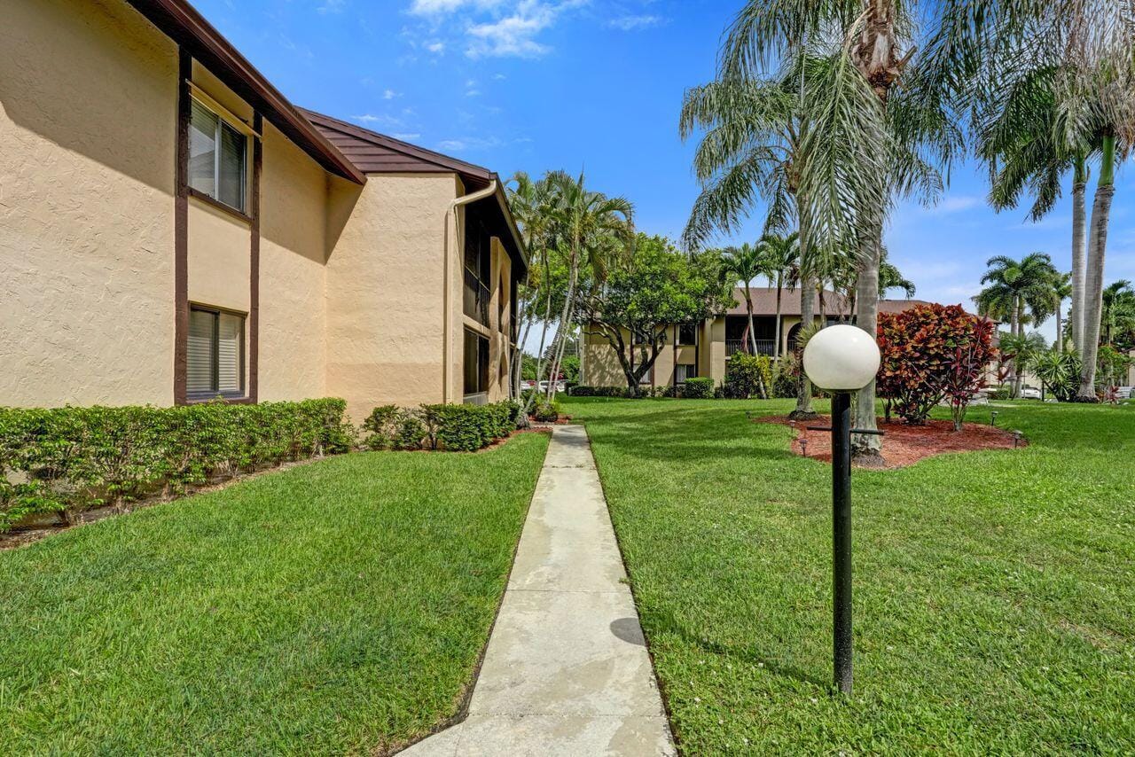 429 Pine Glen Lane C-2, Greenacres, FL 33463 photo 22