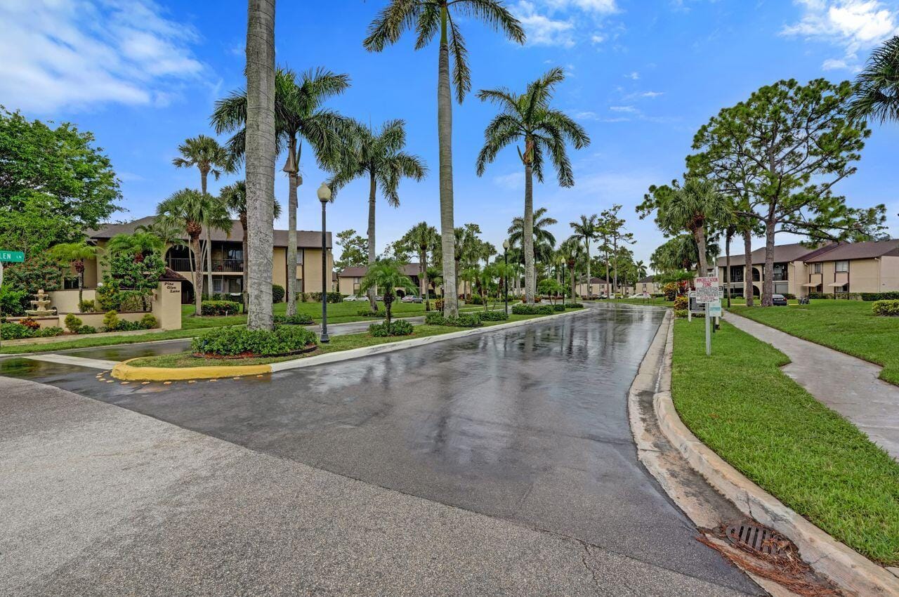 429 Pine Glen Lane C-2, Greenacres, FL 33463 photo 24