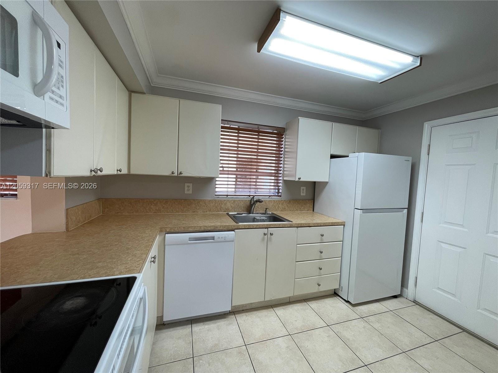 8600 SW 109th Avenue 4-220, Miami, FL 33173 photo 2