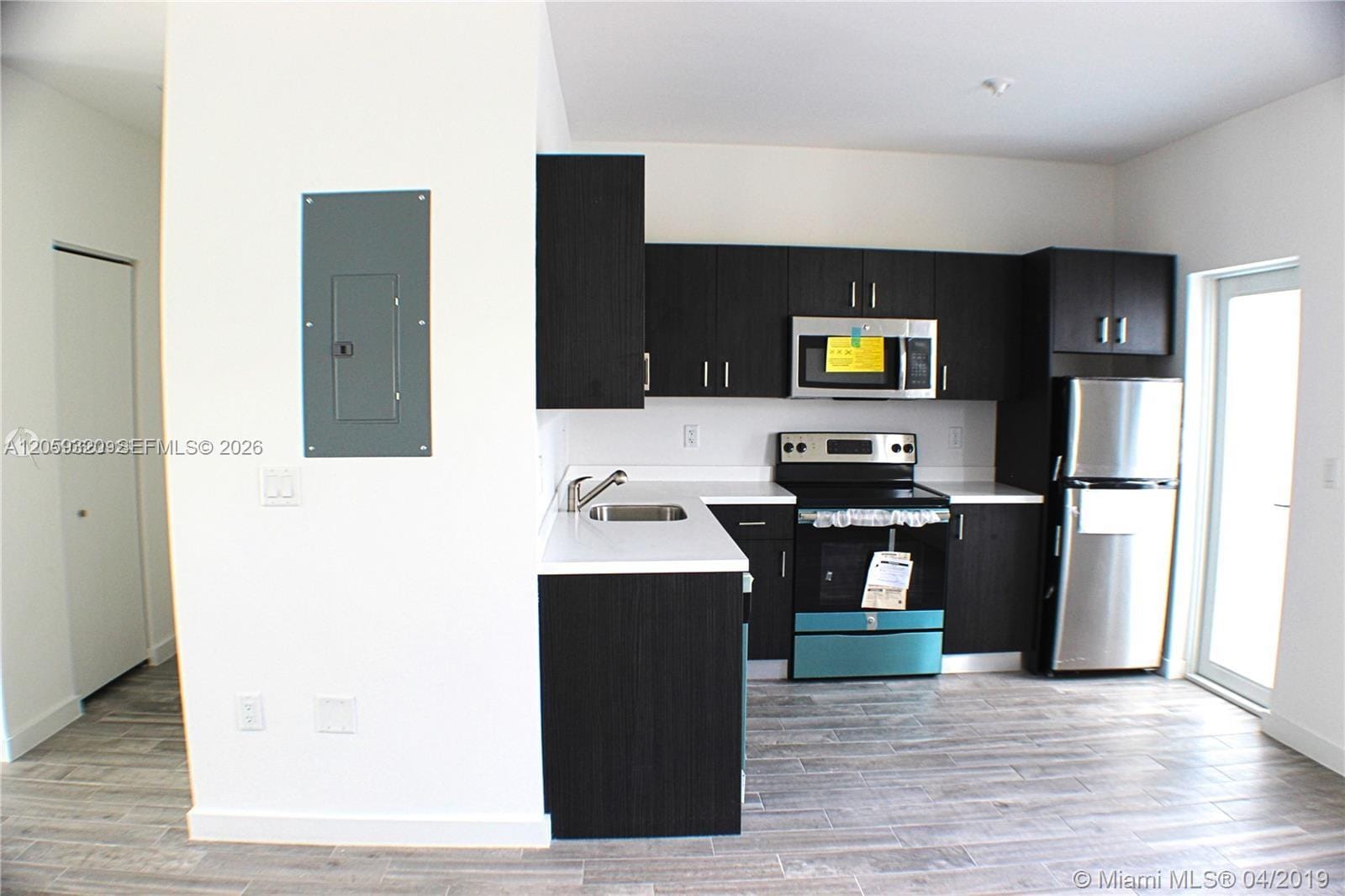 315 S Shore Drive 3 — photo 3