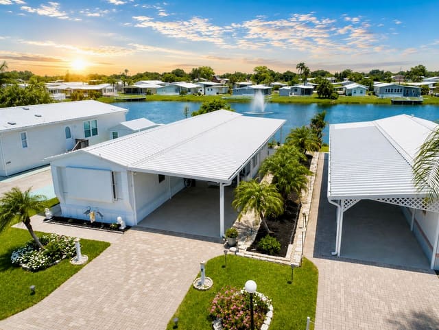 1601 US Highway 441 SE 106, sold in Oasis Village, Okeechobee, FL