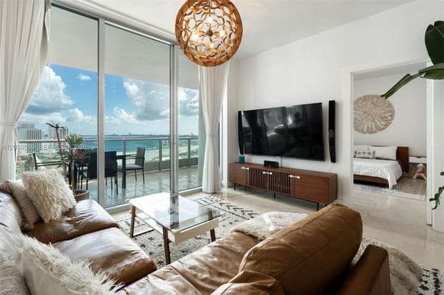 900 Biscayne Boulevard 2708, Miami, FL 33132