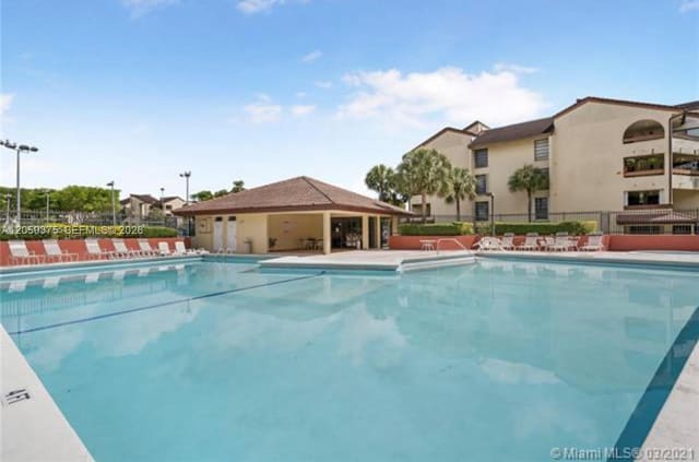 8810 SW 123rd Court M-209, Miami, FL 33186