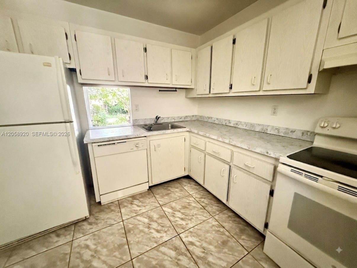 7720 Camino Real 107 — photo 6