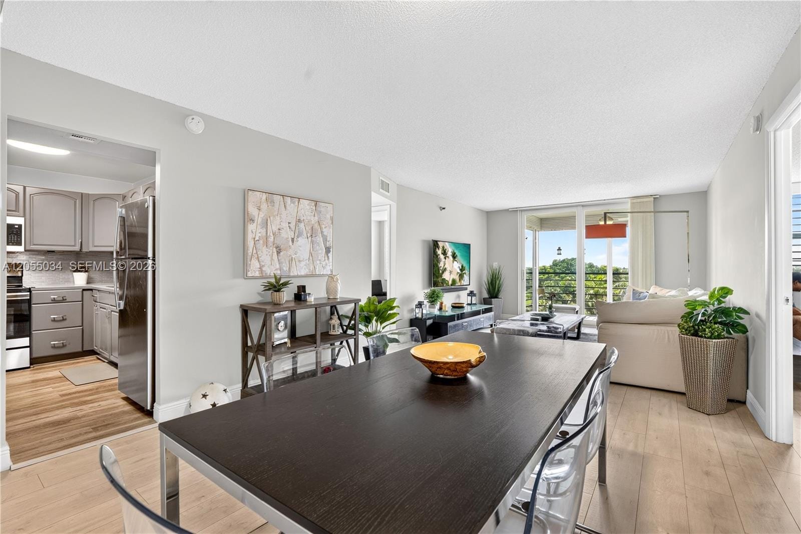 900 Saint Charles Place 621 — photo 5