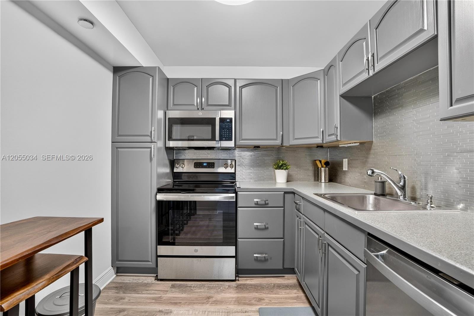 900 Saint Charles Place 621 — photo 8