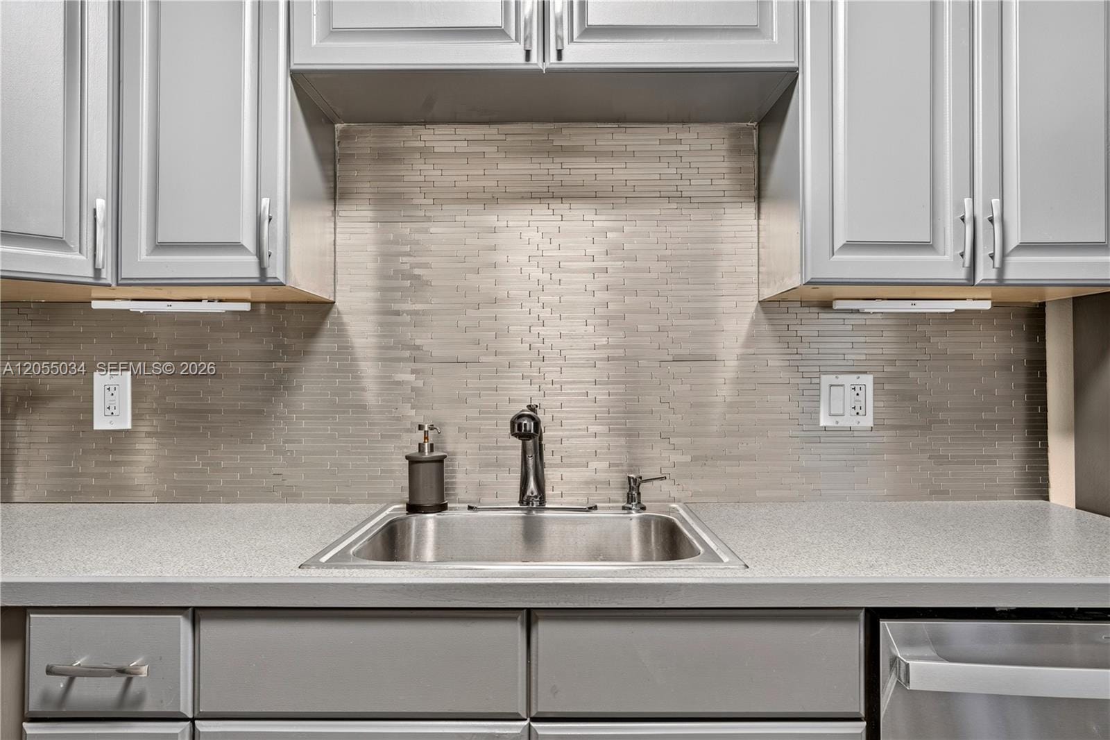 900 Saint Charles Place 621 — photo 9
