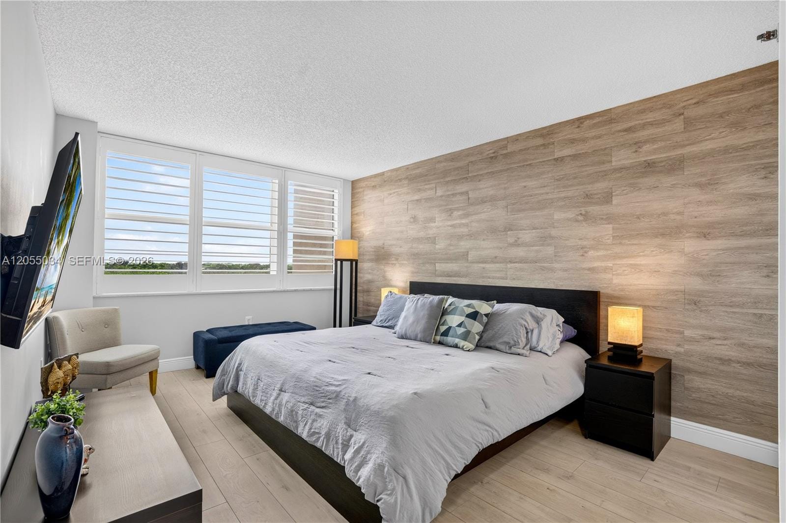900 Saint Charles Place 621 — photo 11