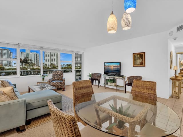 3300 NE 36TH Street 312A, sold in ZIP 33308, Lauderdale By The Sea, FL