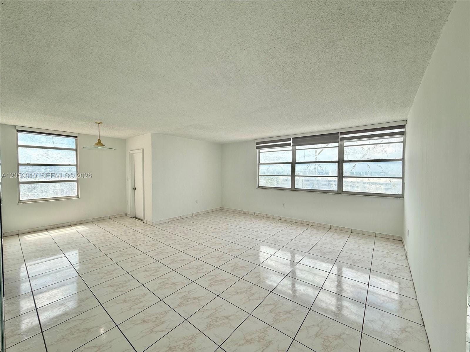 1351 NE Miami Gardens Drive 1215E — photo 8