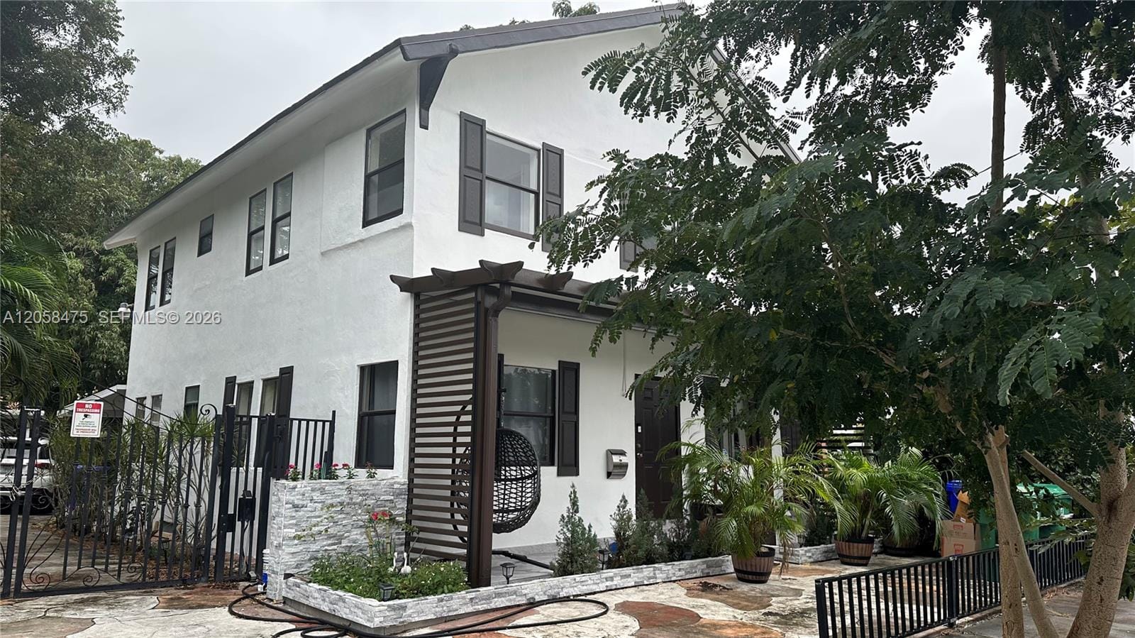 1668 SW 20th Street 1 — photo 2