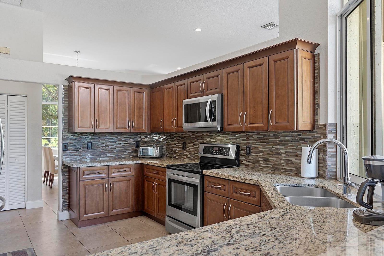 875 Bayside Lane, Weston, FL 33326 photo 15