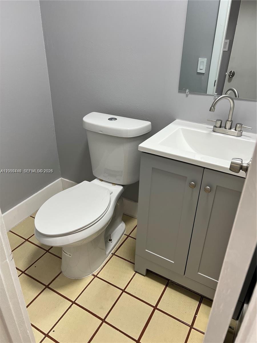645 W 68th Street 645 — photo 4