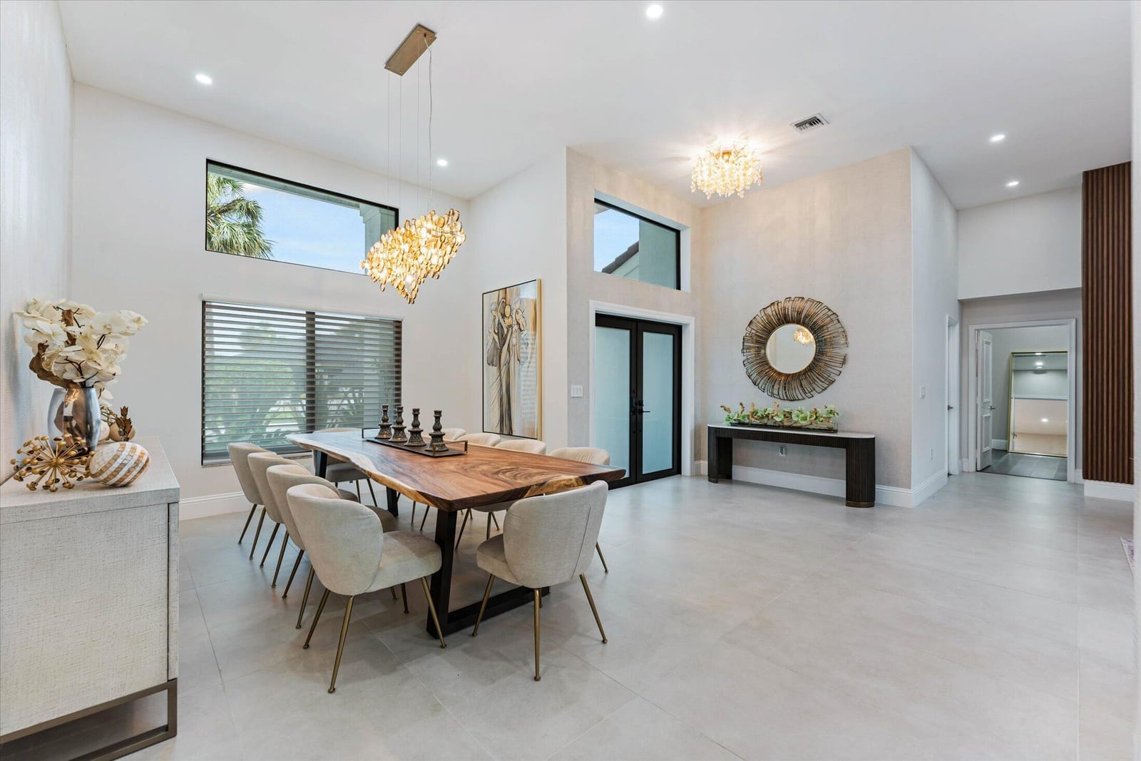 7190 MONTRICO Drive — photo 4