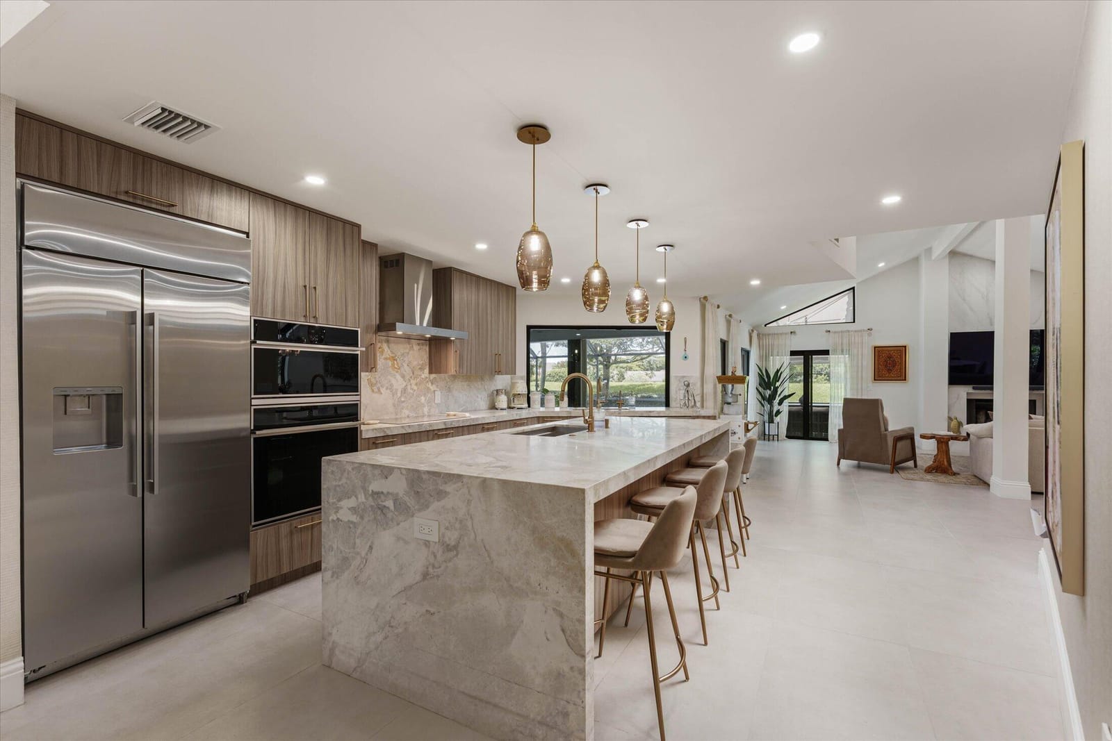 7190 MONTRICO Drive — photo 7