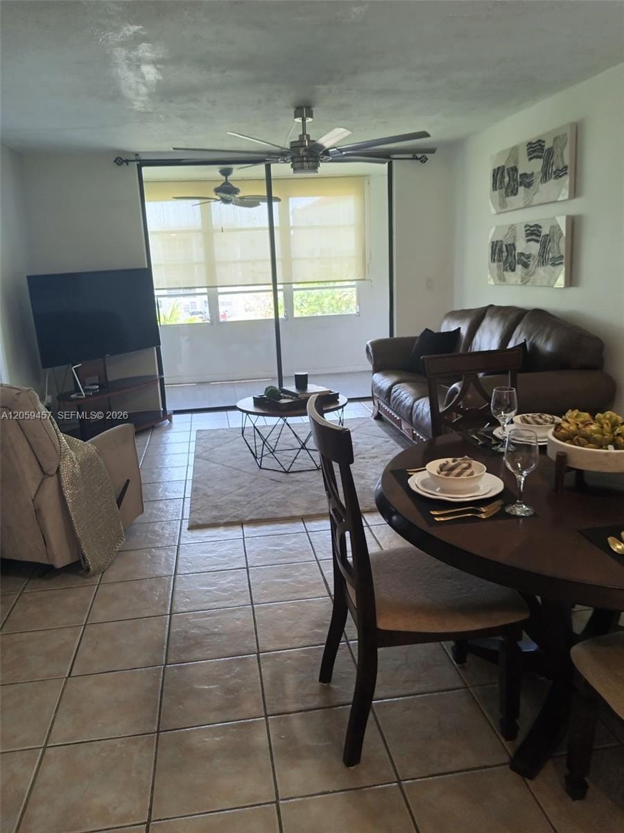 2821 Somerset Drive 312 — photo 8