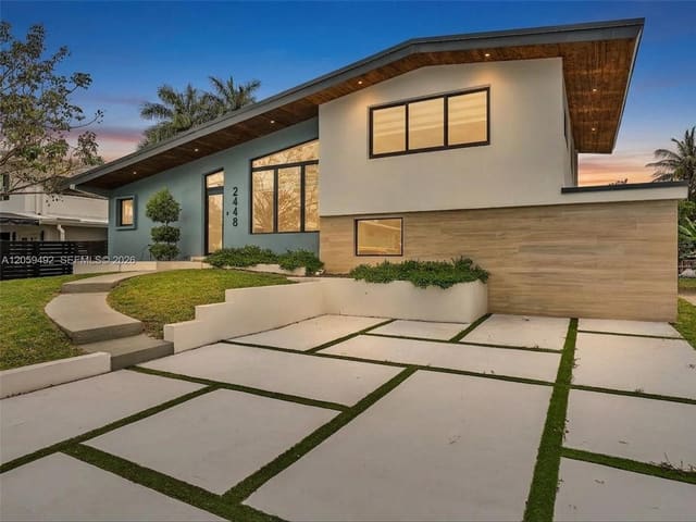 2448 Okeechobee Lane, Lauderdale Isles, Fort Lauderdale, FL