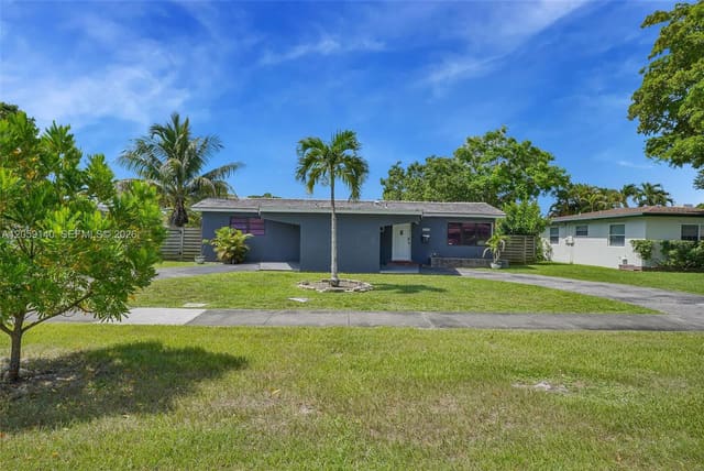 3338 Cleveland Street, Hollywood, FL 33021