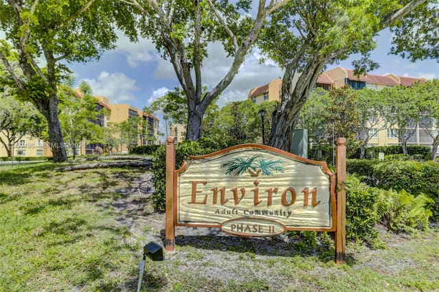 3821 Environ Boulevard 406, Lauderhill, FL 33319