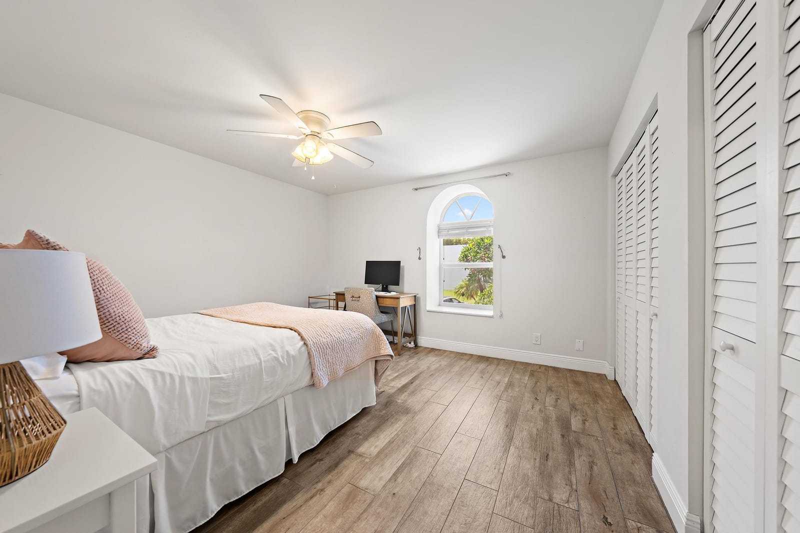 388 Golfview Road H — photo 8