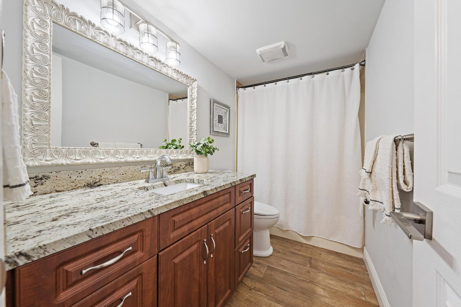 388 Golfview Road H — photo 9