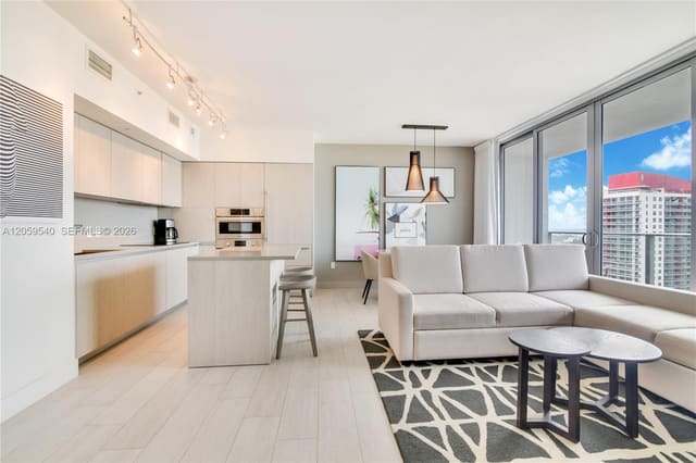 4010 S Ocean Drive R1006, Hollywood, FL 33019