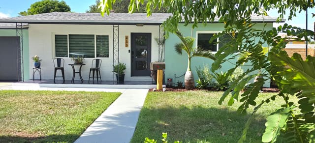415 Park Avenue, sold in ZIP 33403, Lake Park, FL