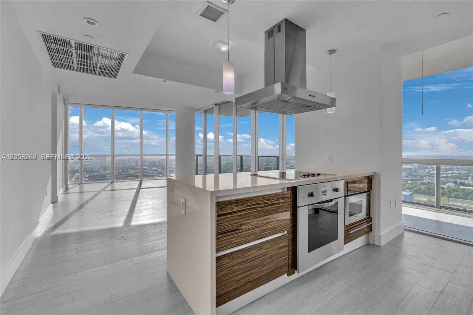 1100 Biscayne Boulevard 4308, Miami, FL 33132 photo 13