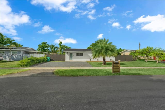 9520 Lisa Road, Cutler Bay, FL 33157