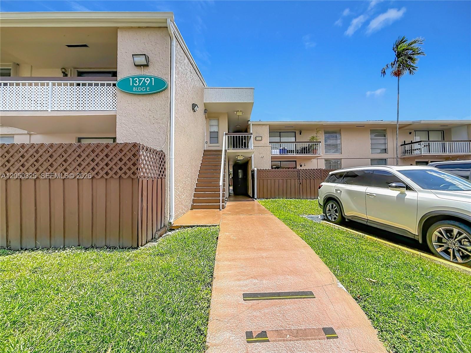 Pending home at 13791 SW 66th Street 169E, Miami, FL 33183