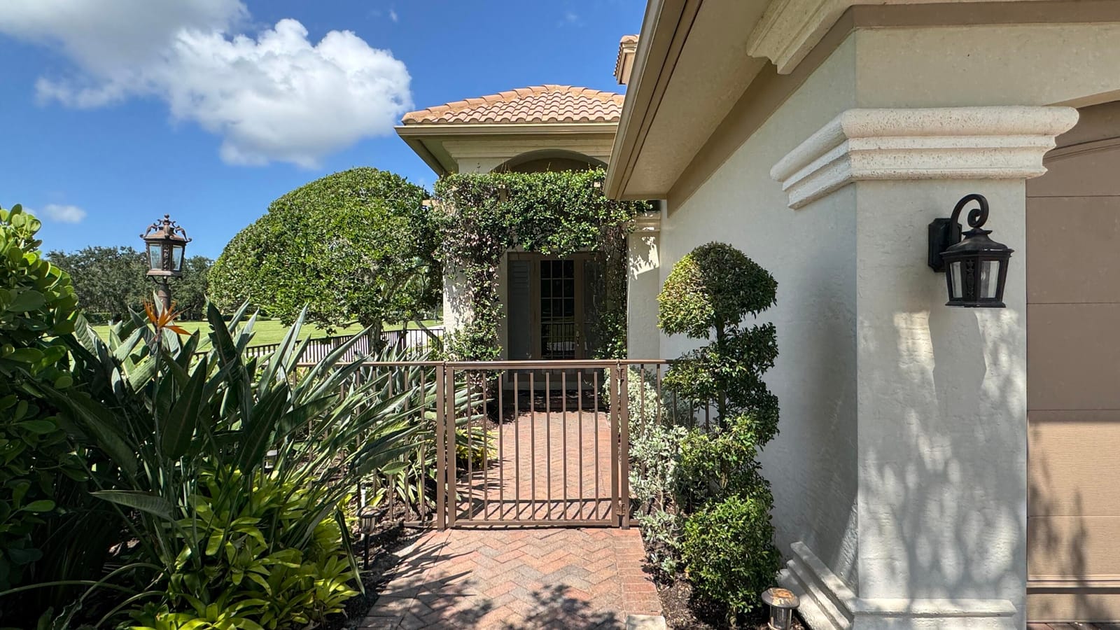 102 SE RIO PALERMO — photo 2