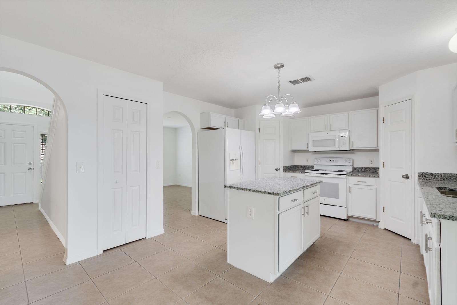 2538 12TH Square SW — photo 9