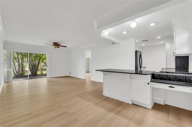 725 Hummingbird Way 107, sold in Lori Lynn Condos, North Palm Beach, FL