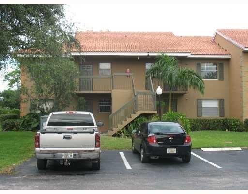 729 NW 103RD Terrace 201, Pembroke Pines, FL 33026 photo 2