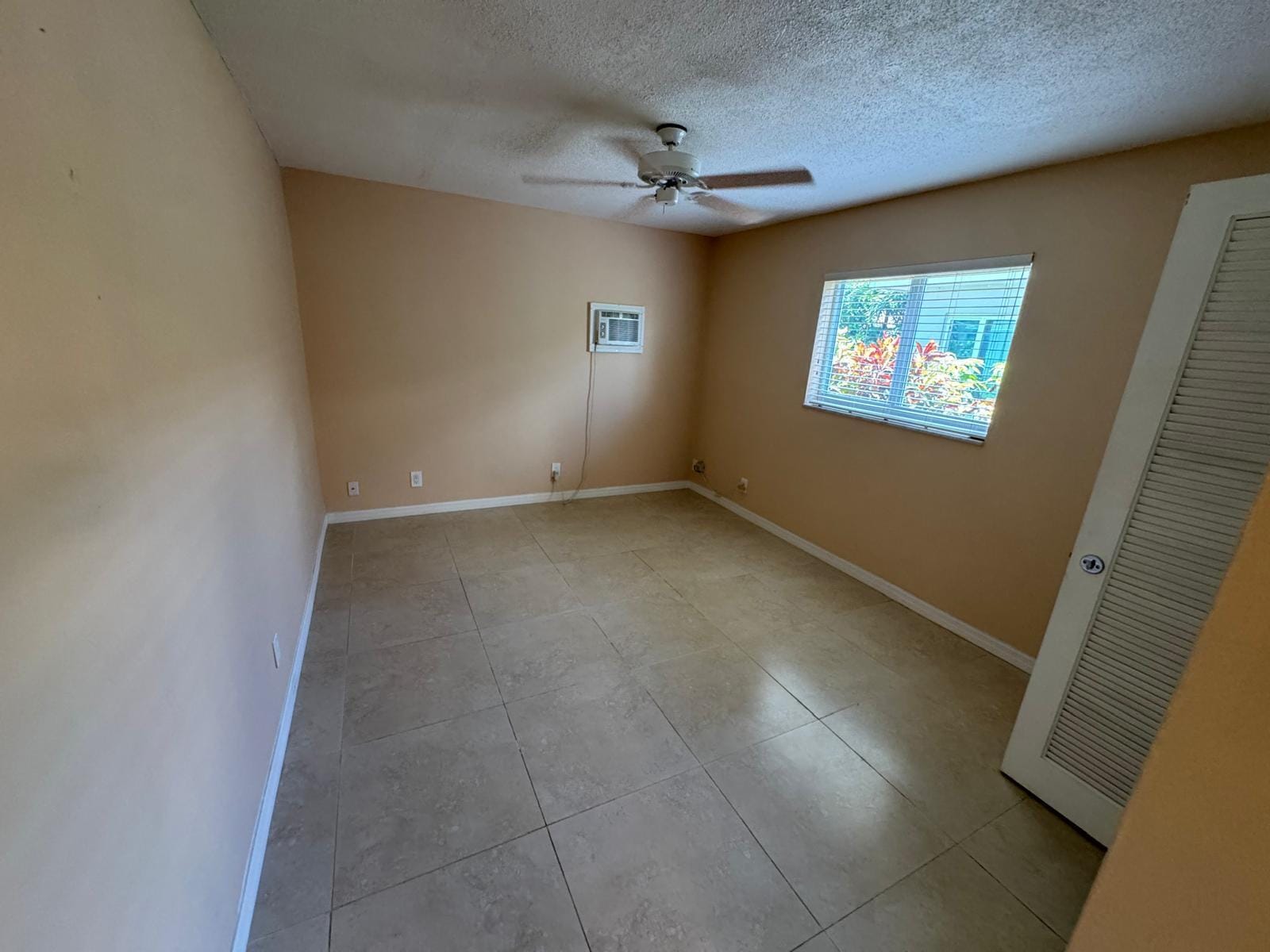 4717 NW 49TH Place, Tamarac, FL 33319 photo 13