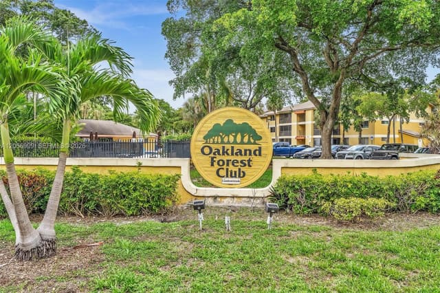 3021 N Oakland Forest Drive 208, Oakland Forest, Oakland Park, FL