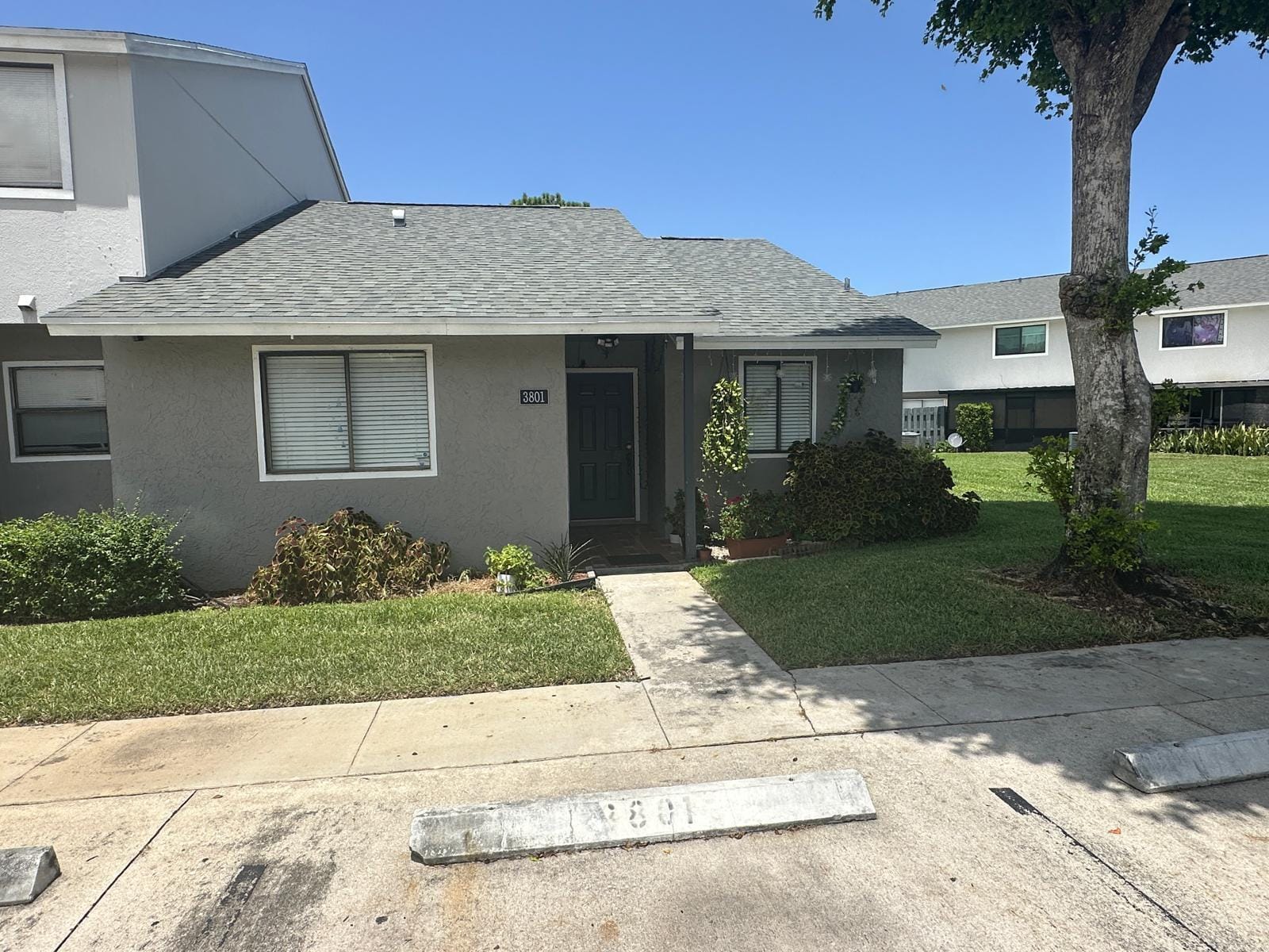 3801 INLET Circle — photo 2