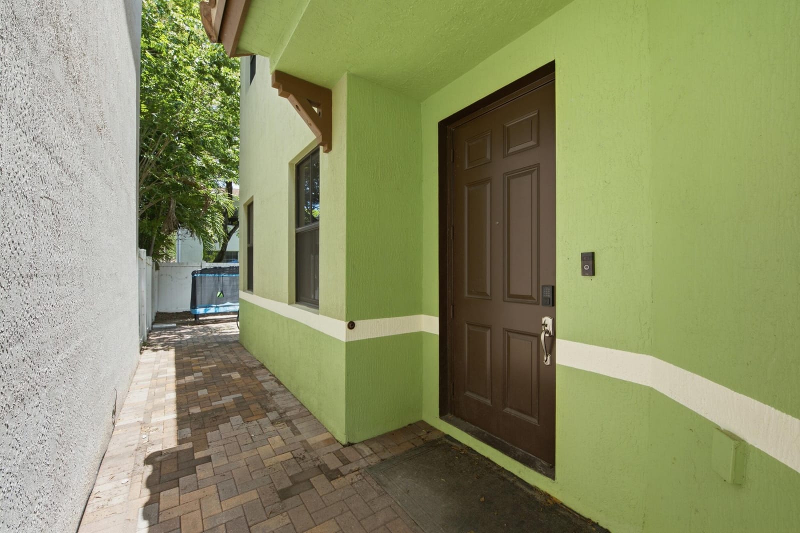 4817 NW 59th Street — photo 2