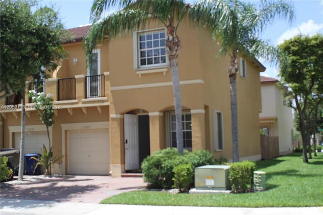 12989 SW 135th Terrace, Tuscany Villas West, Miami, FL