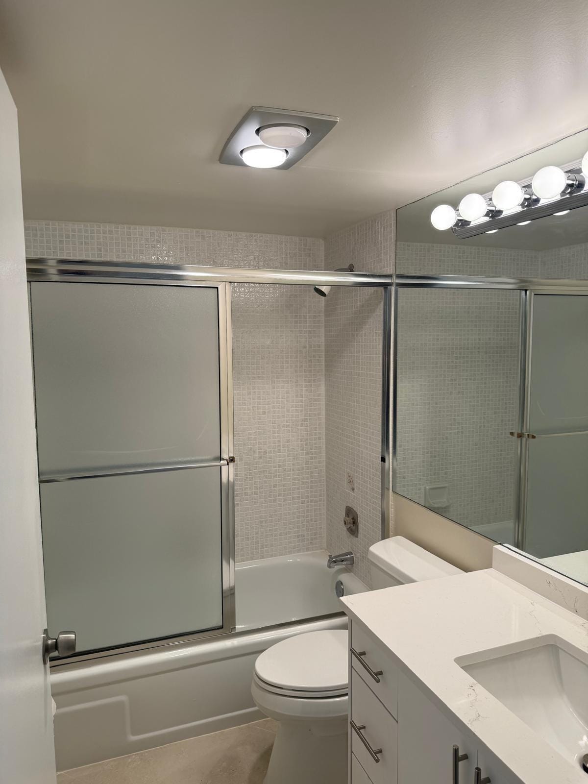 400 VILLAGE GREEN Circle W 105 — photo 5