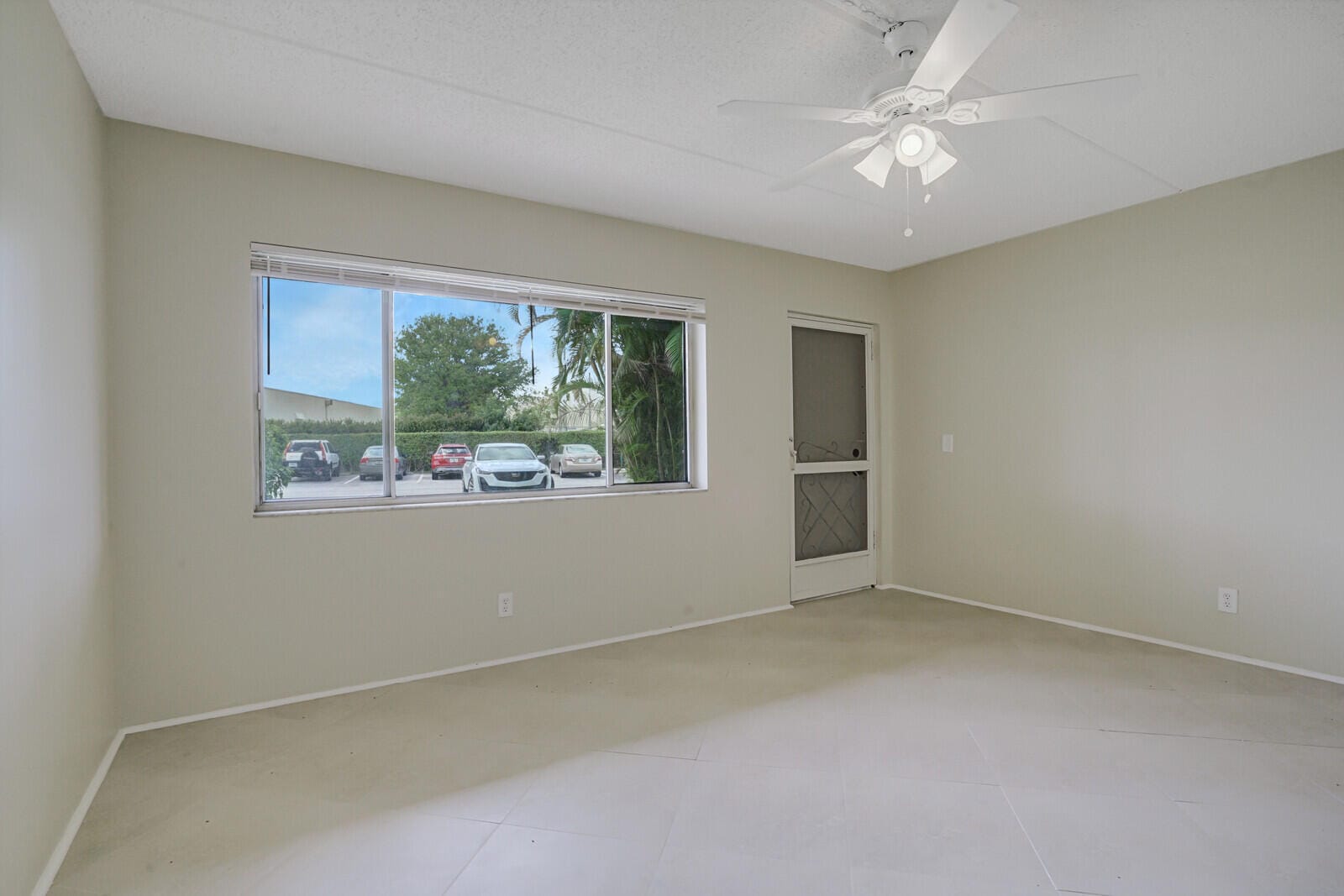 400 VILLAGE GREEN Circle W 105 — photo 10