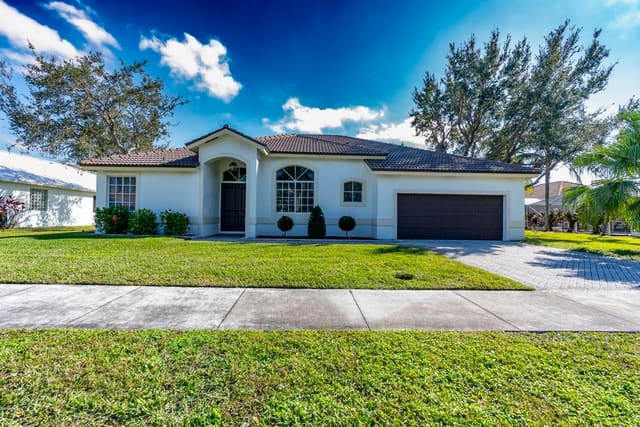 1255 SW Maplewood Drive, sold in Heatherwood, Boca Raton, FL