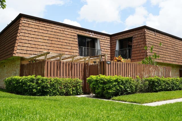 1905 19th Lane, Sherwood Lakes, Greenacres, FL