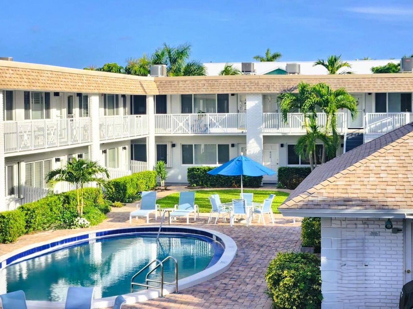1001 NE 8th Avenue 212, Delray Beach, FL 33483 photo 1