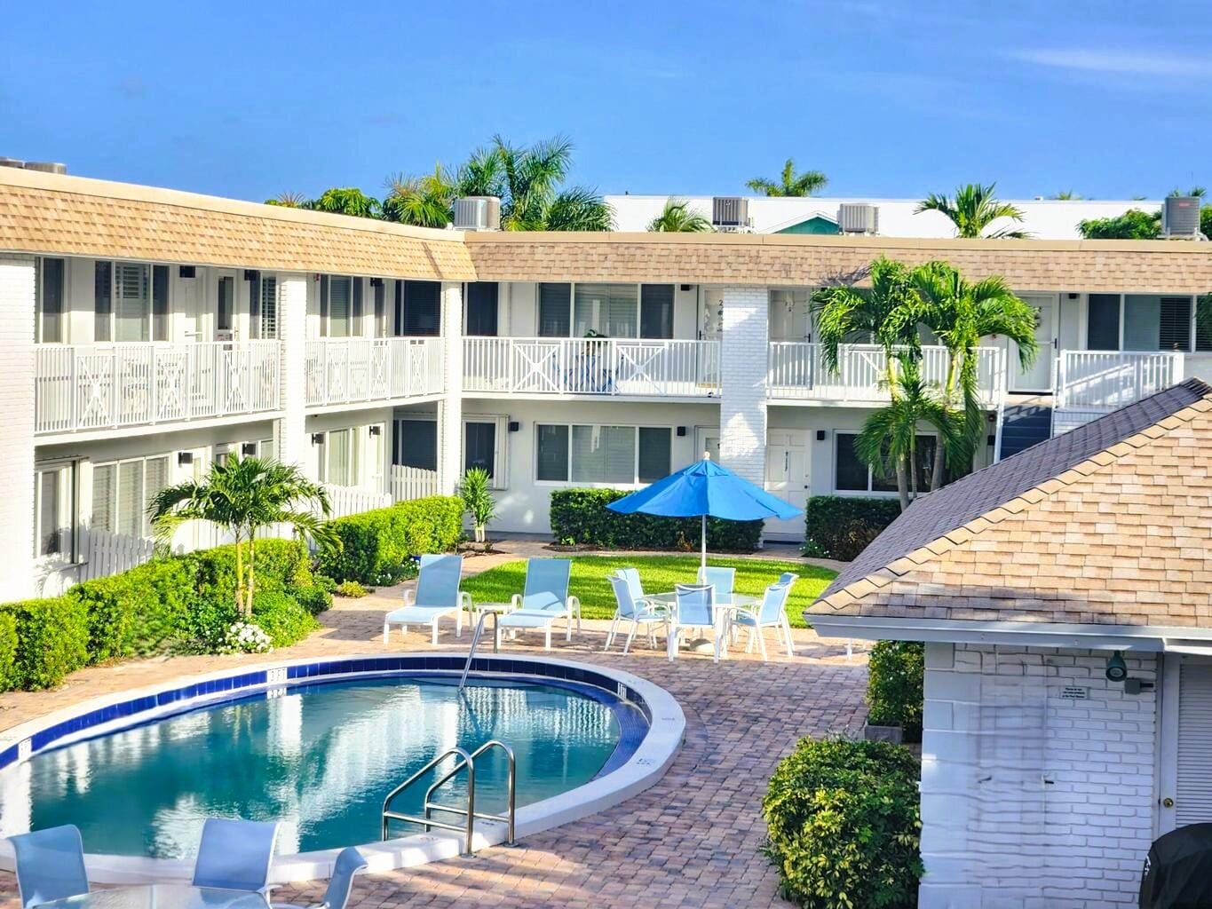 1001 NE 8th Avenue 212, Delray Beach, FL 33483 photo 2
