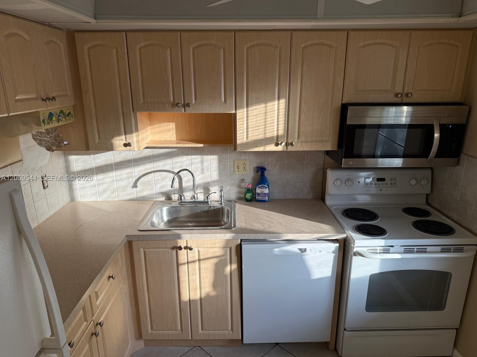 7797 Golf Cir Drive 102, Margate, FL 33063 photo 20