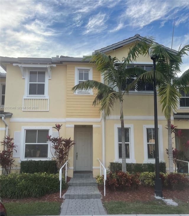 132 SE 28th Place 4, Fiji, Homestead, FL