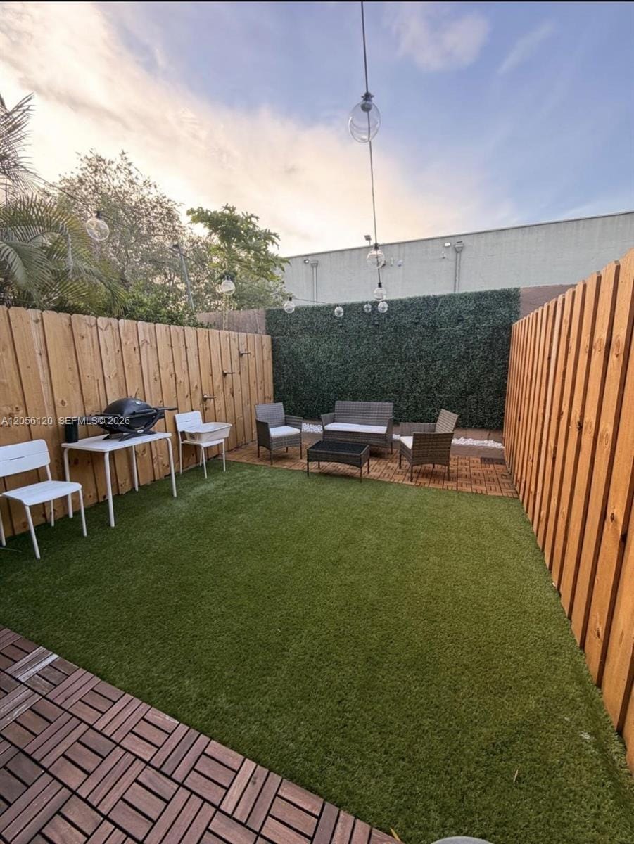 1809 SW 107th Avenue 2707 — photo 3