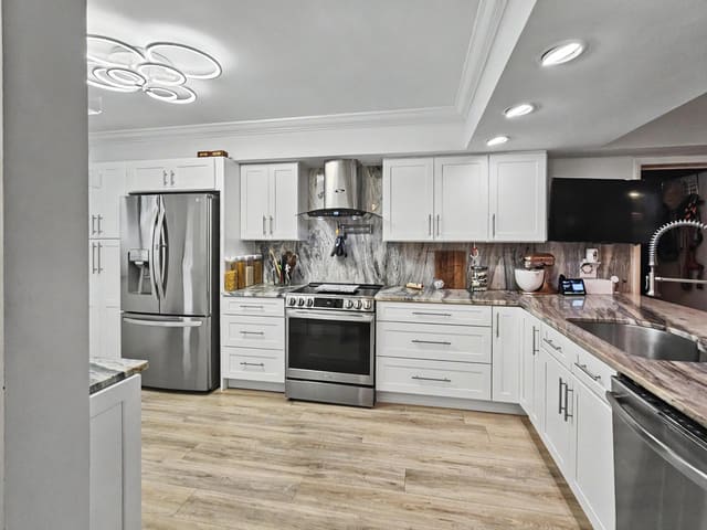 2811 Village Boulevard 302, West Palm Beach, FL 33409