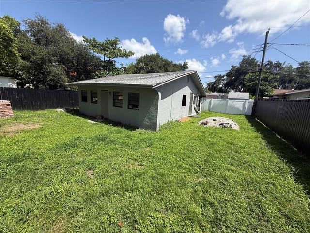6123 Call Street, sold in ZIP 33024, Hollywood, FL